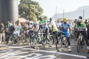 GUINI : RIDEAU SUR LE TOUR DE GUINEE - photo 15