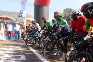 GUINI : RIDEAU SUR LE TOUR DE GUINEE - photo 8