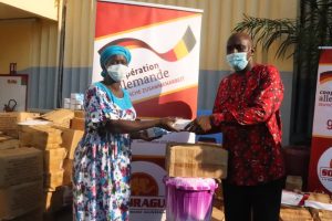 LA GIZ ET LA SOBRAGUI OFFRENT DES KITS DE PROTECTION SANITAIRES AUX CENTRES DE SANTE DE MATAM - photo 18