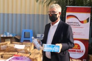 LA GIZ ET LA SOBRAGUI OFFRENT DES KITS DE PROTECTION SANITAIRES AUX CENTRES DE SANTE DE MATAM - photo 5
