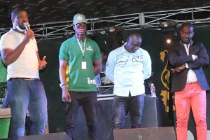DJ KANDE VAINQUEUR DE LA BATTLE DJ DE LA FOIRE . - photo 47