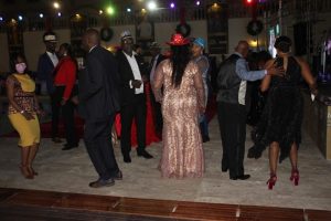 LE BAL DES GRANDS : LA FIN D’ANNÉE EN BEAUTÉ AVEC LA SOBRAGUI - photo 7