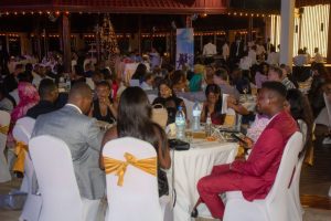 LE BAL DES GRANDS : LA FIN D’ANNÉE EN BEAUTÉ AVEC LA SOBRAGUI - photo 8
