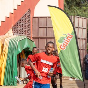 Un athlète pendant le semi-marathon
